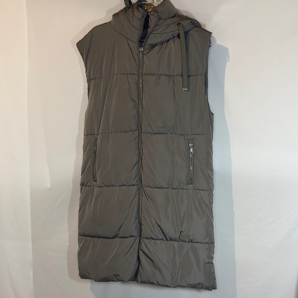 Women's olive green oversized midi Hooded Puffer Vest
